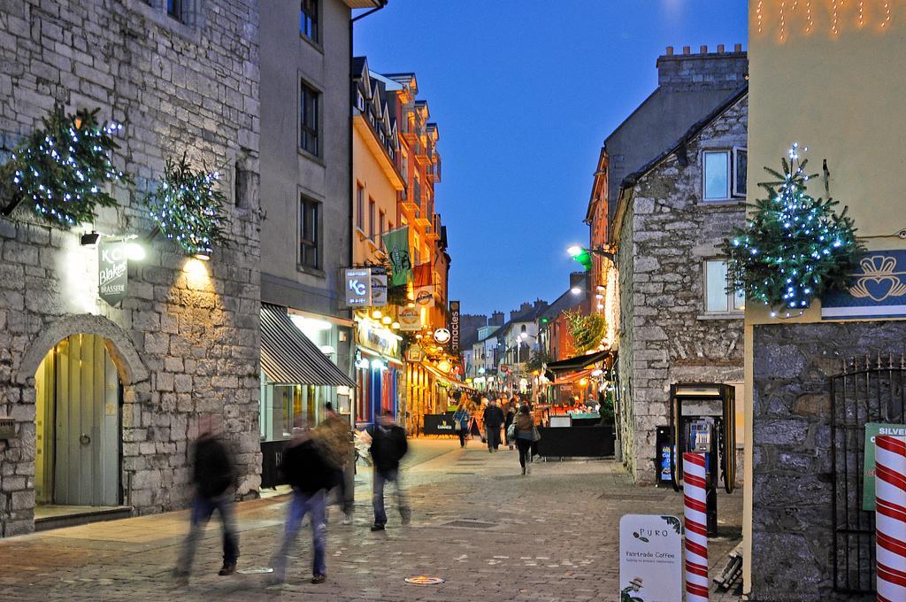 Salthill B&B Ocean Villa Galway Exterior foto