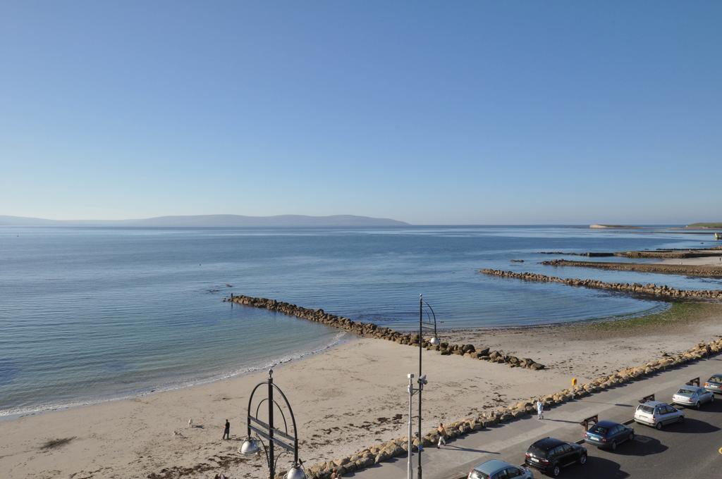 Salthill B&B Ocean Villa Galway Exterior foto