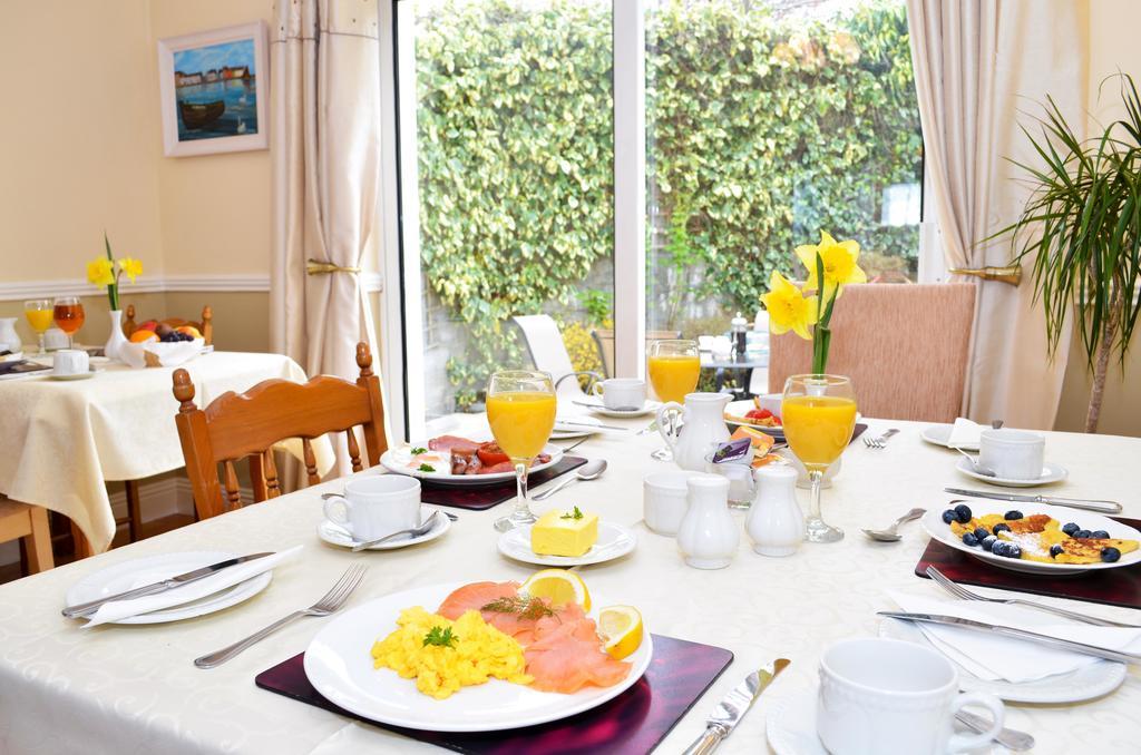 Salthill B&B Ocean Villa Galway Exterior foto